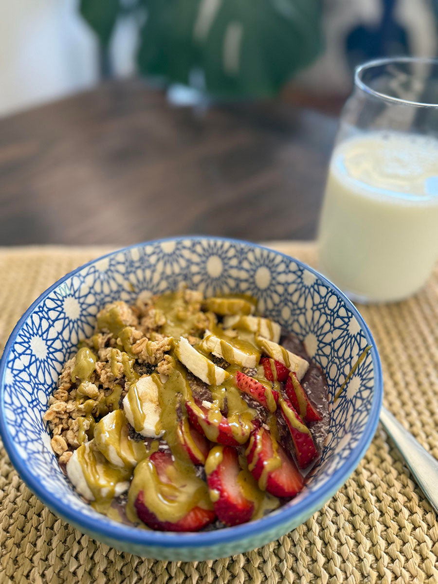 Açaí Bowl with Pistachio Cream: Your New Favorite Power Breakfast